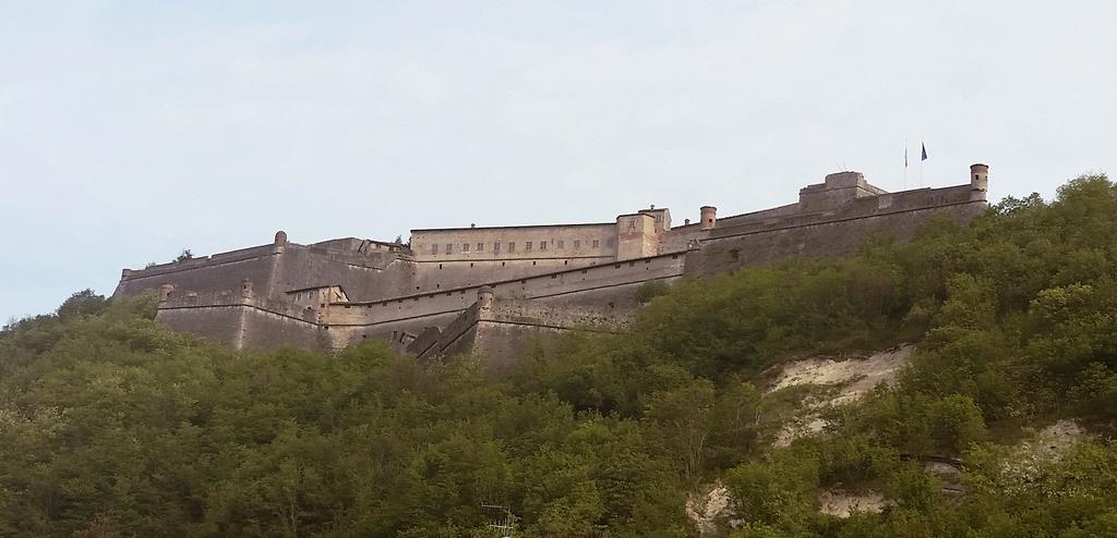 Albergo Al Castello Gavi Kültér fotó